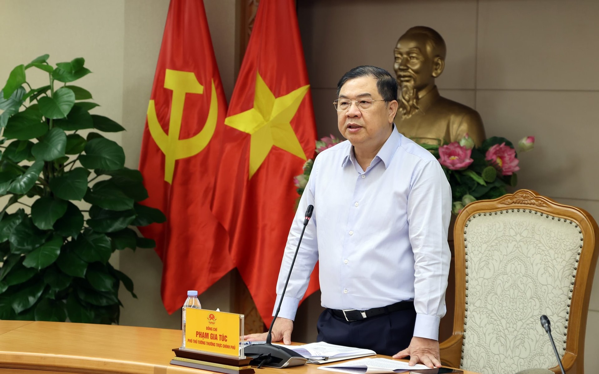 Phó Thủ tướng Thường trực Phạm Gia Túc yêu cầu báo cáo về dự án mỏ sắt Thạch Khê trước ngày 15/5