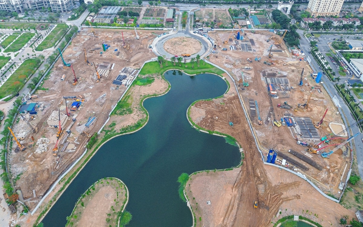 Noble West Lake Ha Noi: 12 tòa tháp 40 tầng thi công xuyên đêm, "đại công trường" lớn bậc nhất Tây Hồ Tây lộ diện