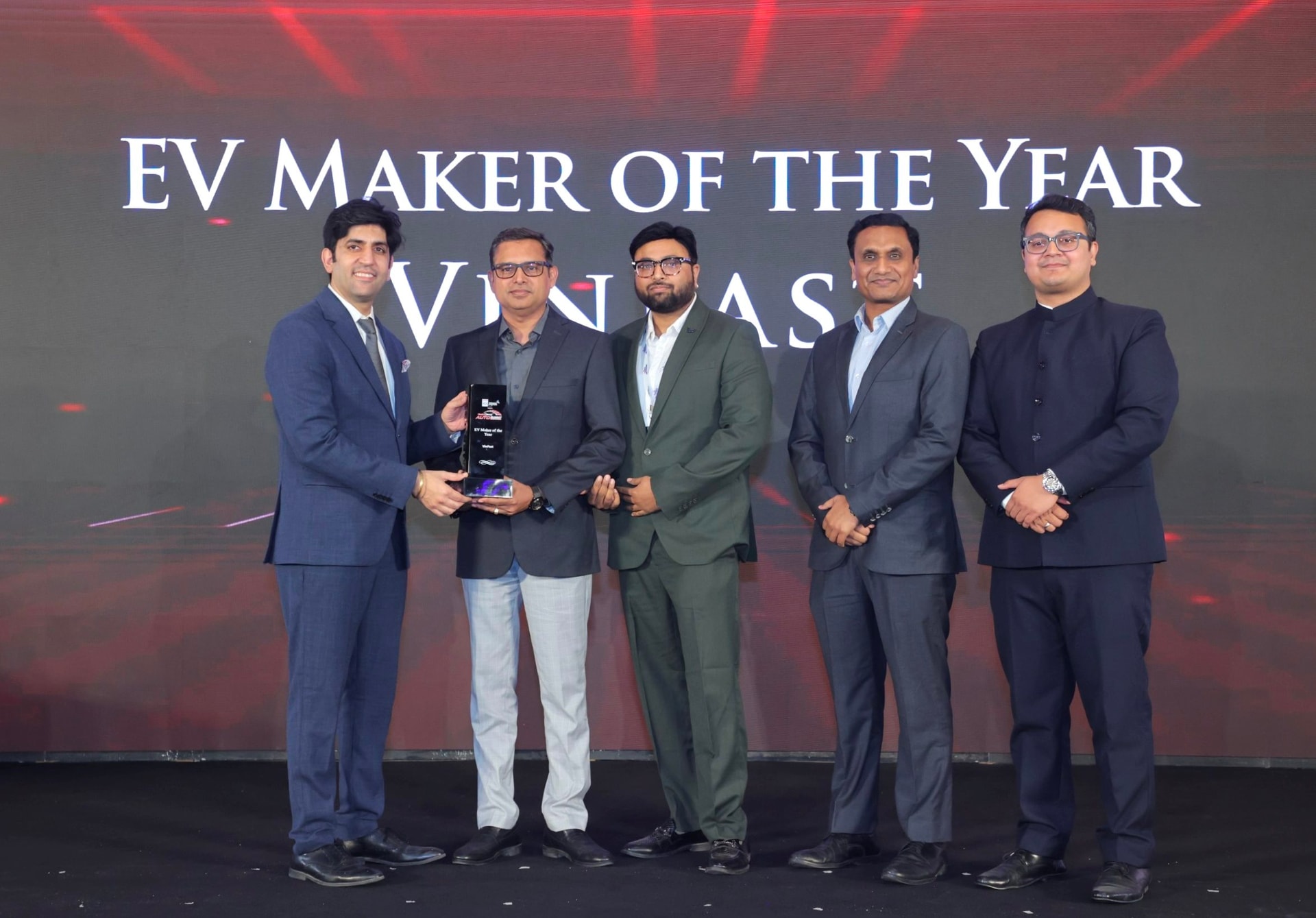 Vinfast được vinh danh “nhà sản xuất xe điện của năm” tại times Drive Auto Summit & Awards 2026