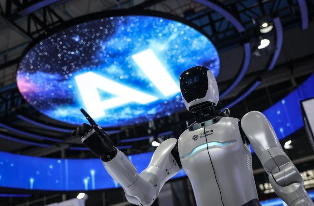 Đại chiến AI Trung Quốc: Tencent thận trọng, Alibaba tất tay, ByteDance dùng tiền "đè bẹp" đối thủ