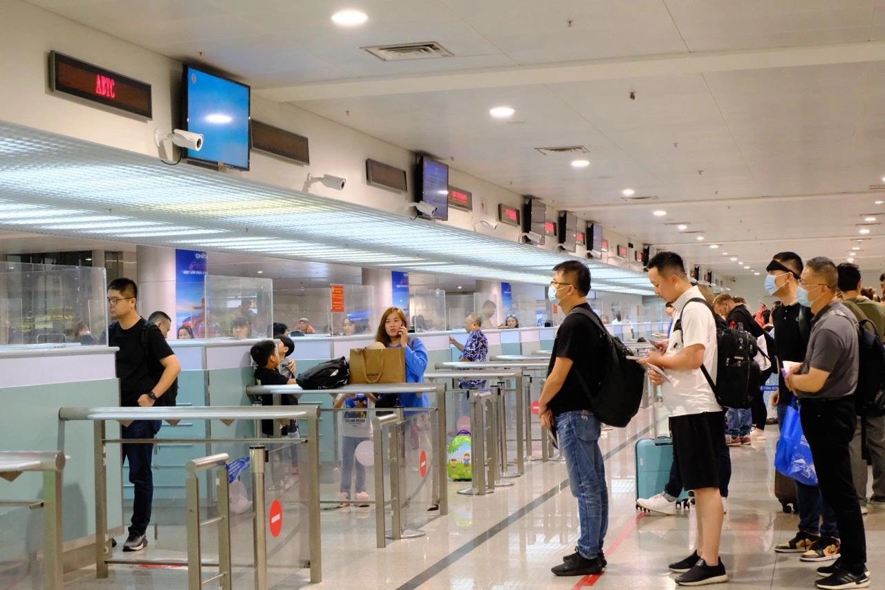 Thông báo mới nhất từ cơ quan Thuế đến những ai chuẩn bị đi nước ngoài
