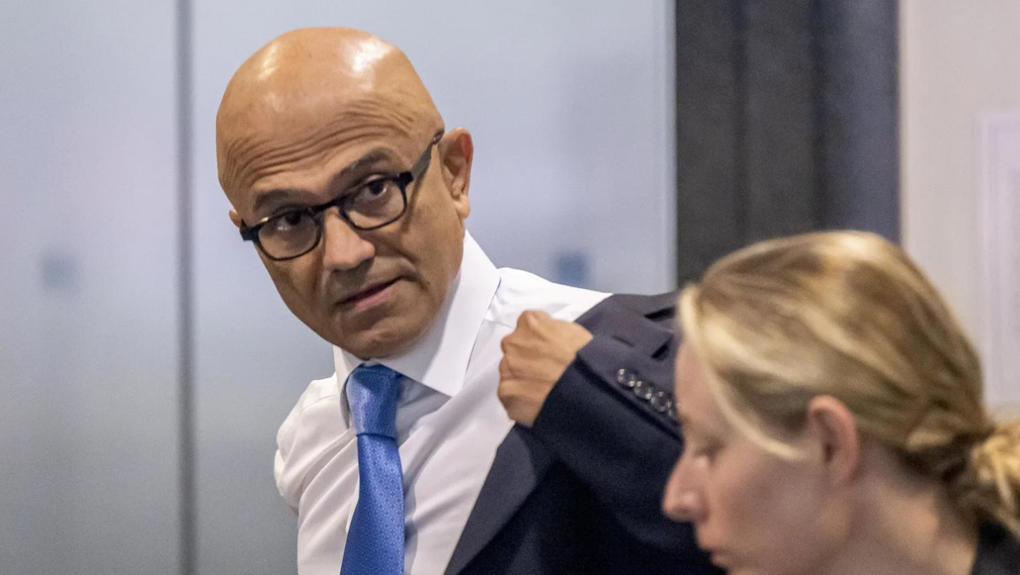 Lời tự thú gây sốc của CEO Satya Nadella: Sợ hãi chính OpenAI dù cam kết chi 100 tỷ USD đầu tư, lịch sử 40 năm IBM bị Microsoft soán ngôi vẫn chưa phai