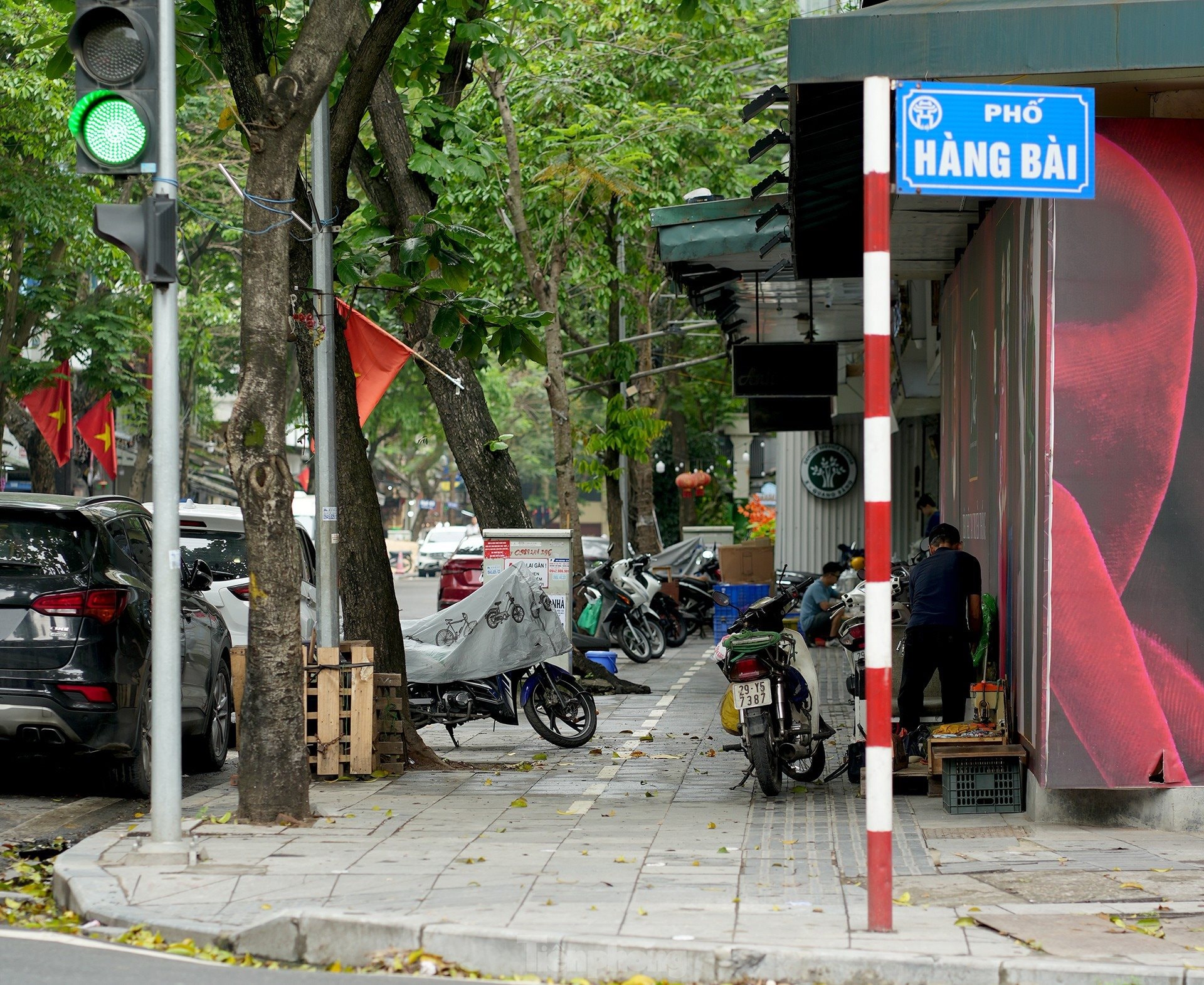 Hà Nội có thể cho thuê vỉa hè, giá cao nhất 45.000 đồng/m2