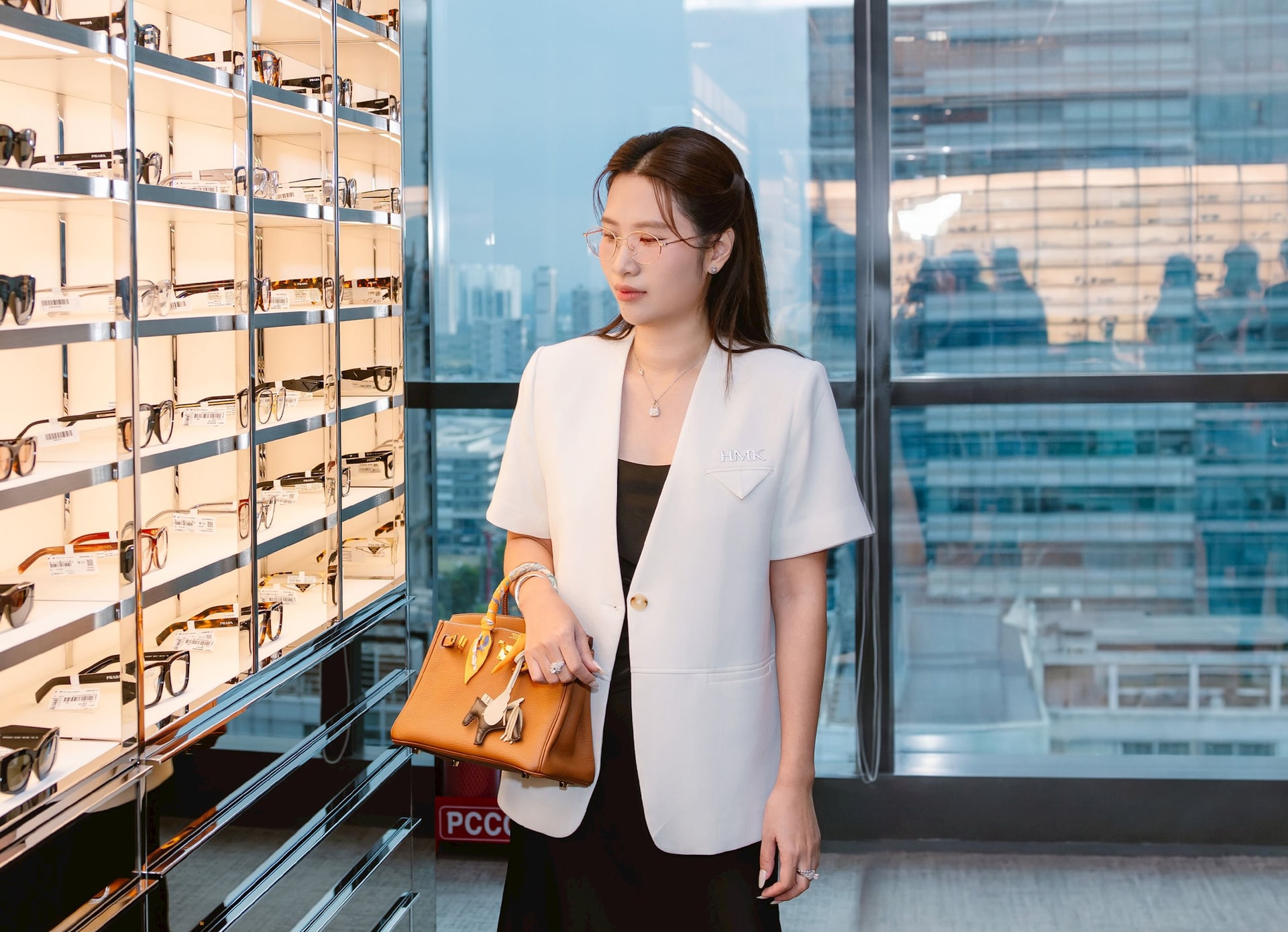 Một hãng mắt kính Việt được lựa chọn là đối tác chiến lược của ông lớn quốc tế