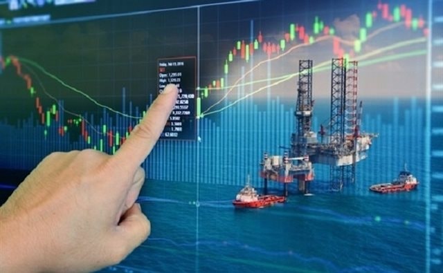 Cổ phiếu dầu khí “nổi sóng” trong phiên cuối tuần “rực lửa”