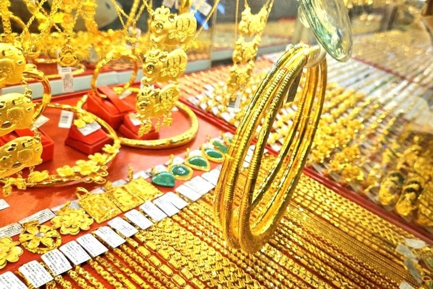 Giá vàng SJC, vàng nhẫn trơn ngày 15/5
