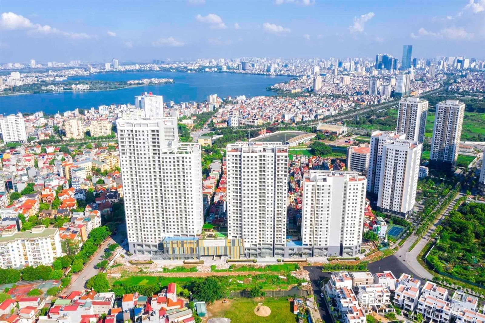 Giao dịch chung cư “đóng băng” hiếm thấy: Có tuần cả sàn không bán nổi 1 căn, nhà đầu tư giảm kỳ vọng từ lãi tiền tỷ xuống vài chục triệu vẫn khó thoát hàng