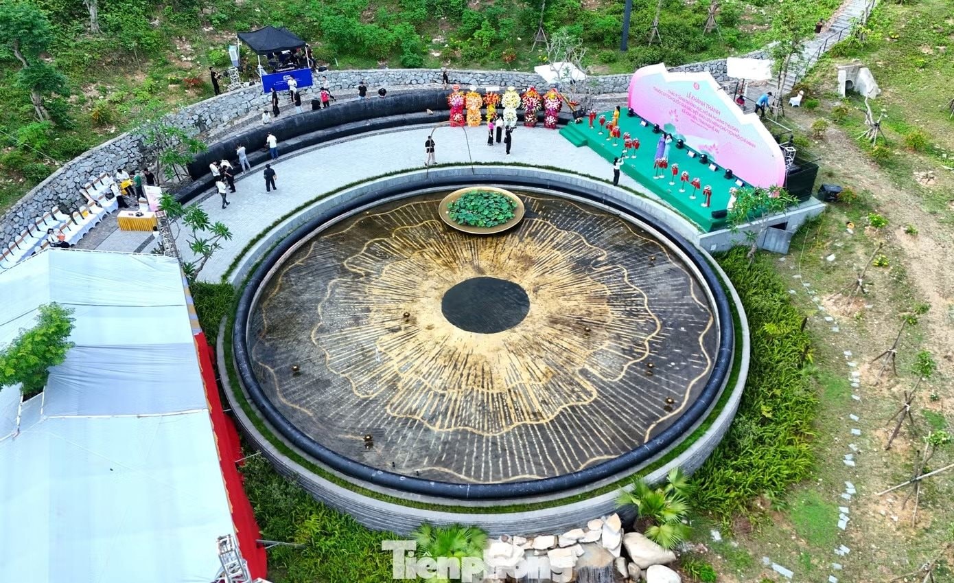 toan-canh-le-khanh-thanh_11zon.jpg