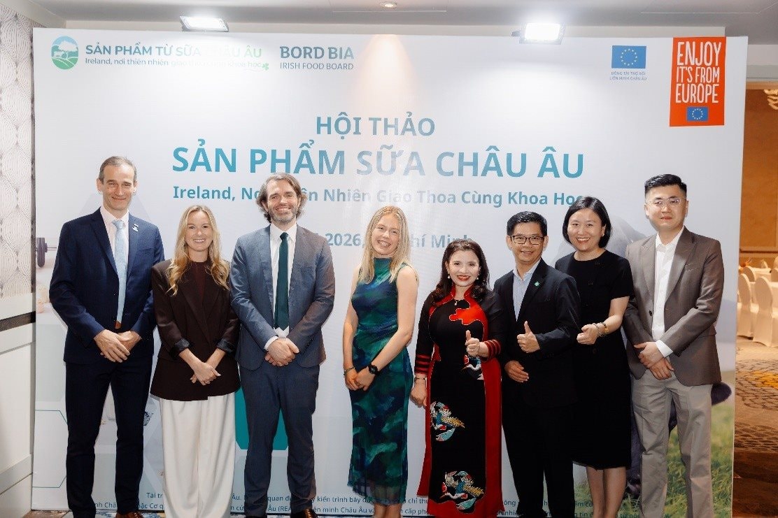 hoi-thao-sua.jpg