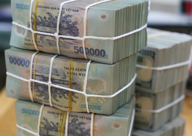 “Tôi rút toàn bộ sổ tiết kiệm rồi gửi lại để có lãi suất cao hơn”