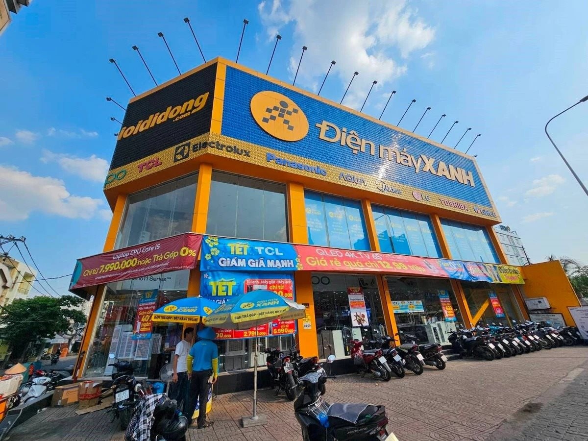 Dấu mốc lịch sử của Điện Máy Xanh: Được UBCKNN chấp thuận hồ sơ IPO chào bán hơn 179,5 triệu cổ phiếu, giá dự kiến 80.000 tương đương P/E 2026 chỉ xấp xỉ 10 lần