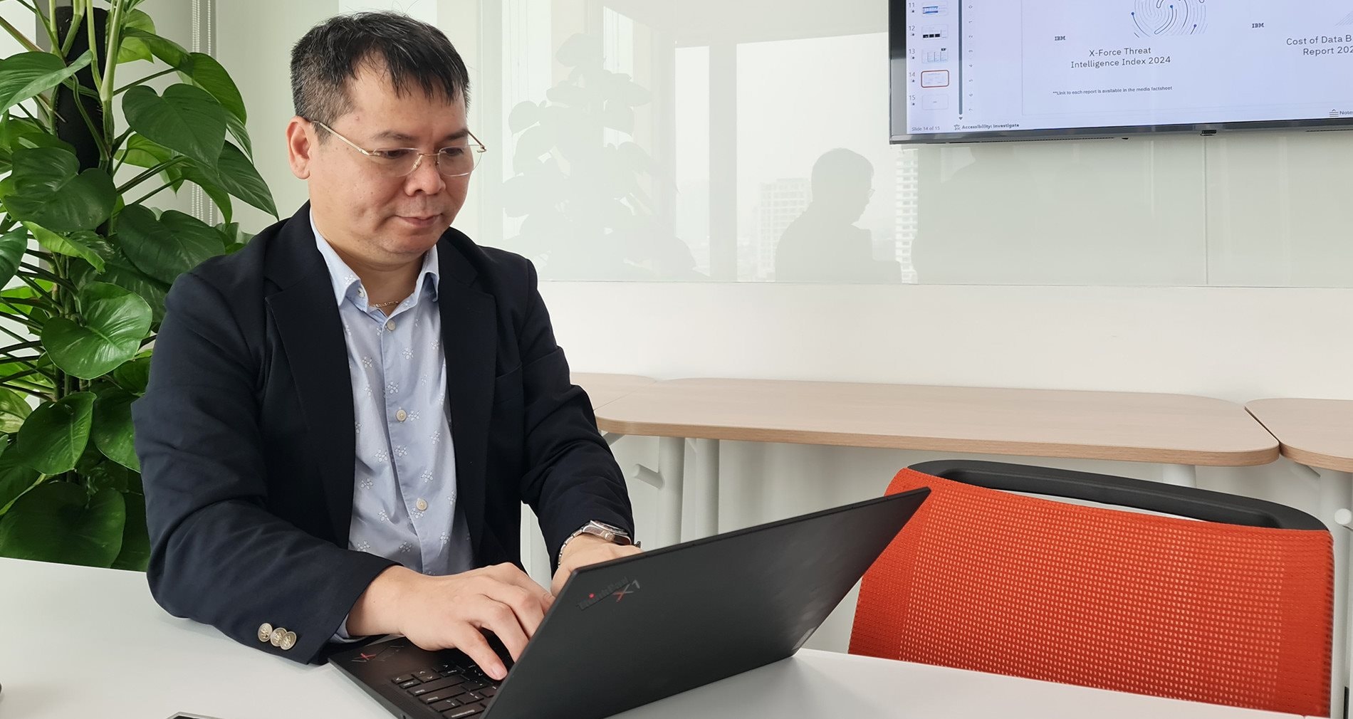 Cảnh báo từ chuyên gia IBM: AI có thể "phản bội" và dâng toàn bộ bí mật kinh doanh cho đối thủ
