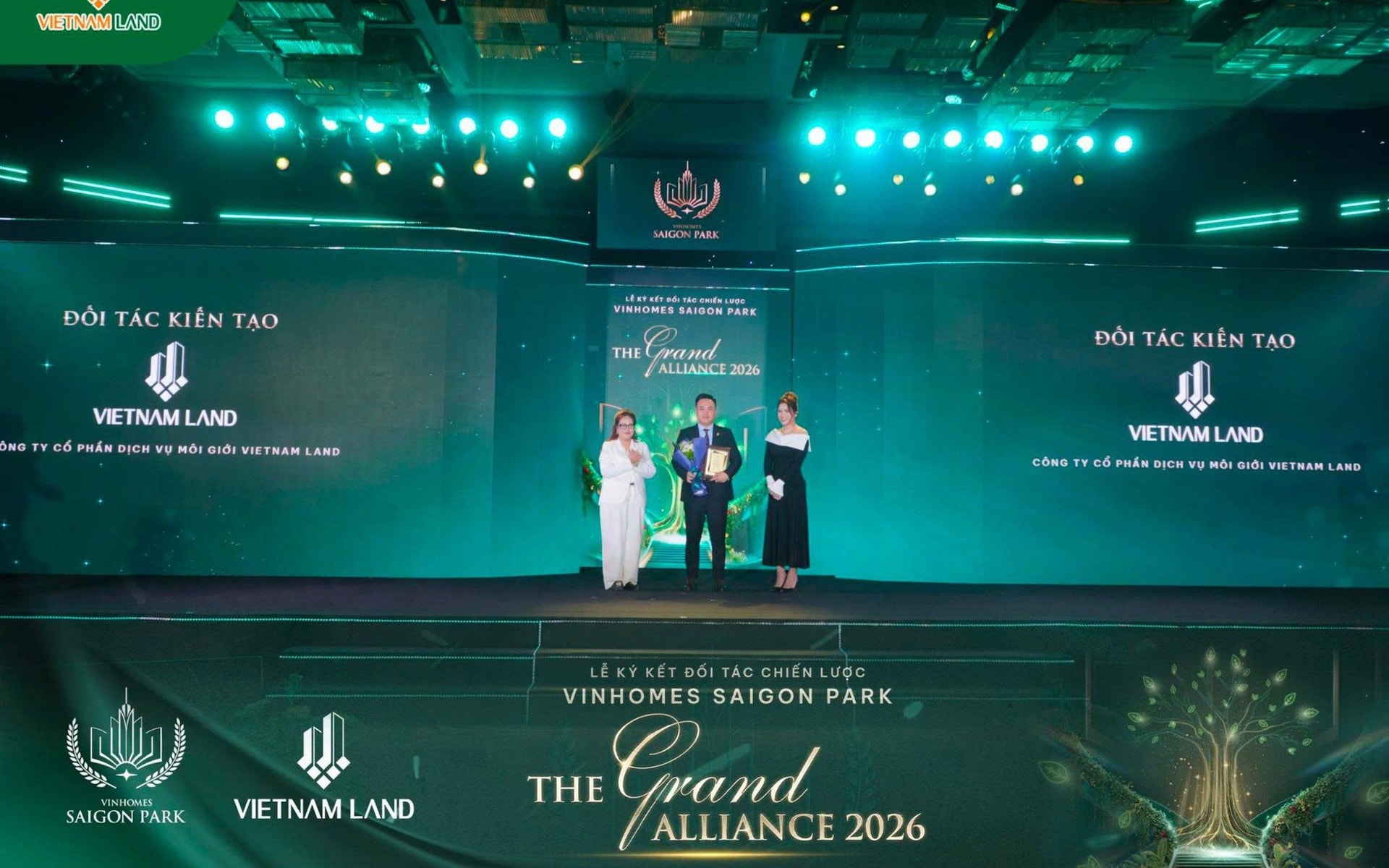 Vietnam Land ký kết hợp tác phân phối F1 dự án Vinhomes Saigon Park