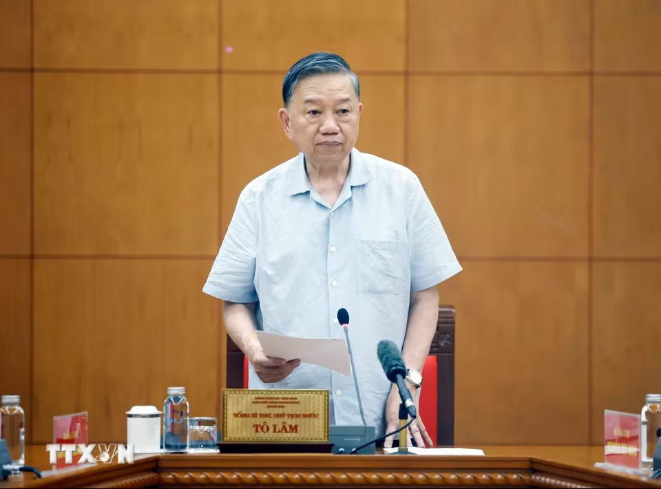 tong-bi-thu-chu-tich-nuoc-to-lam-chu-tri-buoi-lam-viec-ve-dinh-huong-phat-trien-cong-nghiep-vat-lieu-o-viet-nam-1779364001313689682588.png