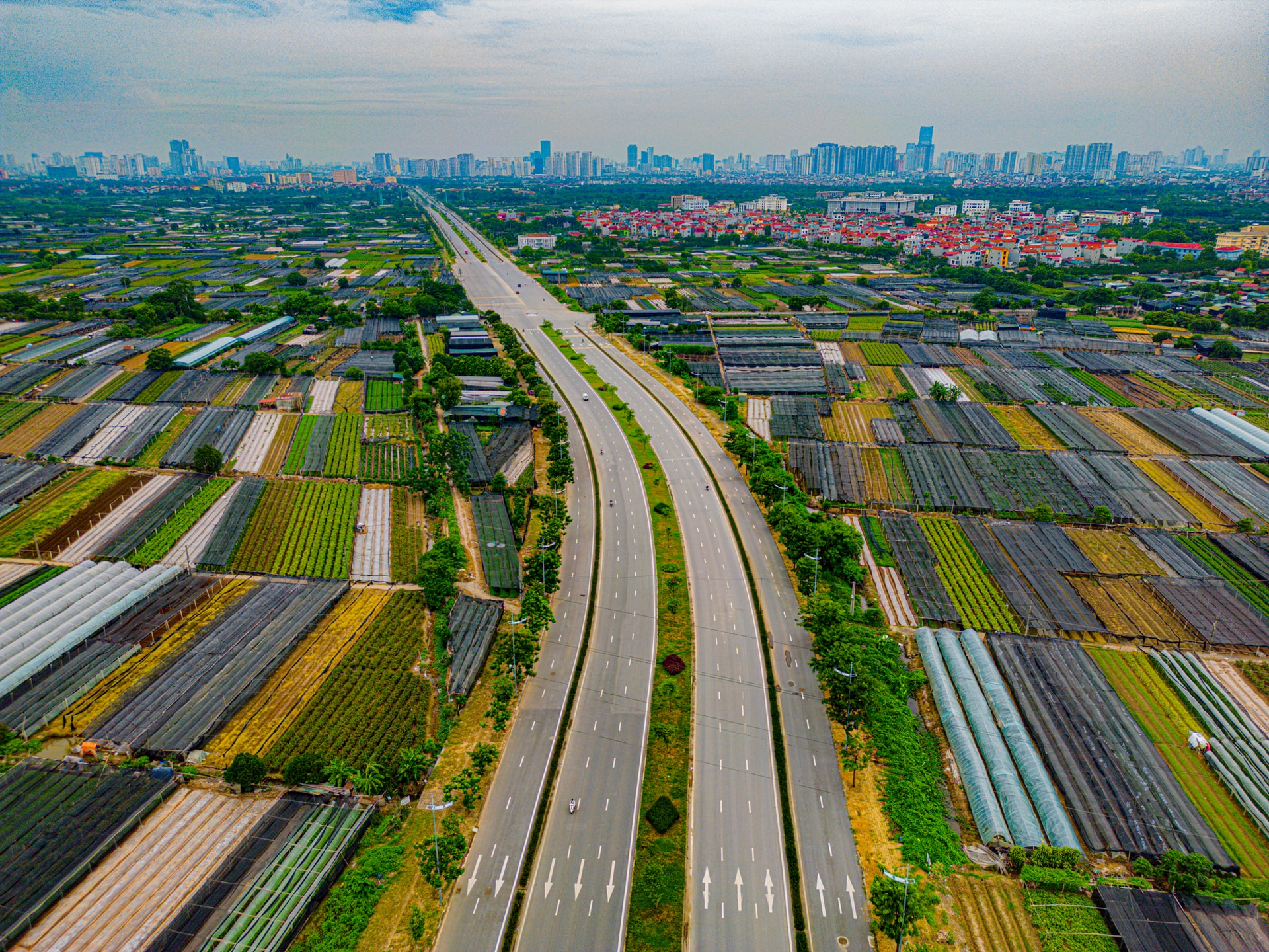 Hà Nội chính thức phê duyệt đầu tư siêu dự án chạy dọc 11km ven sông, có gần 2.000 biệt thự diện tích lớn bậc nhất thủ đô cho giới tài phiệt - Ảnh 5.