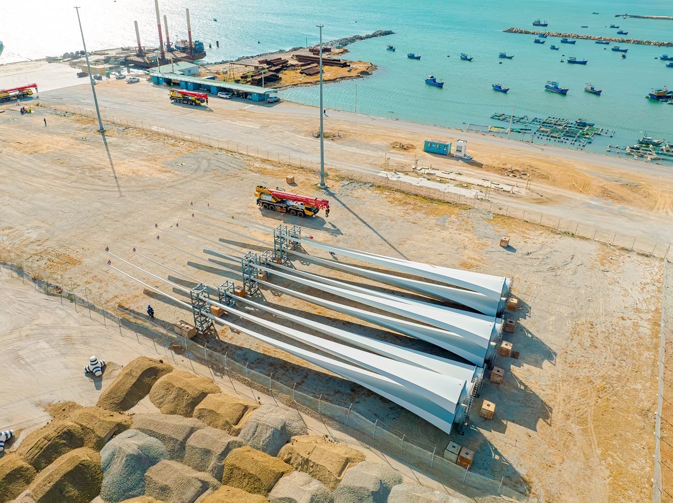 Chỉ một hợp đồng nhỏ đã có doanh thu trăm triệu USD, tạo việc làm cho gần 3.000 người của 100 doanh nghiệp trong nước trong vòng 3 năm: Cơ hội chưa từng có cho Việt Nam