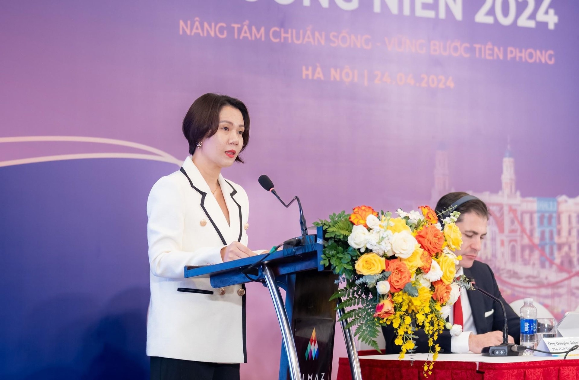 Đổi vàng lấy nhà: CEO Vinhomes hé lộ về người "nắm đằng chuôi", cam kết giá vàng tăng nóng cũng không thể sập