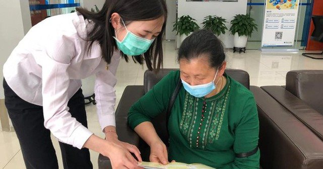 Đóng gần 1 tỷ tiền bảo hiểm suốt 6 năm, đến khi hủy hợp đồng chỉ nhận về 277 triệu: Tòa phán quyết thế nào?