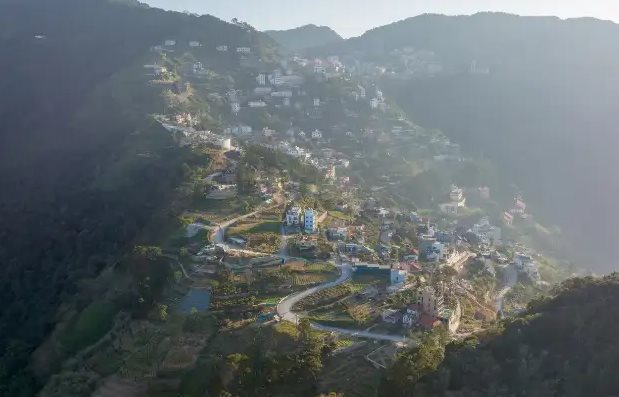 Không phải Đà Lạt, Việt Nam có 1 "thị trấn du lịch hàng đầu thế giới", quanh năm mát mẻ chỉ 25 độ C, 4 năm liền được vinh danh ở giải "Oscar của ngành du lịch"
