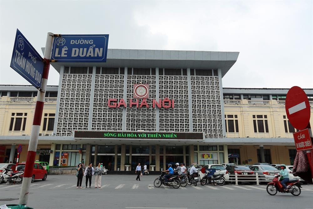 Vingroup của tỷ phú Phạm Nhật Vượng đề xuất dời tuyến đường sắt từ ga Hà Nội đến Ngọc Hồi
