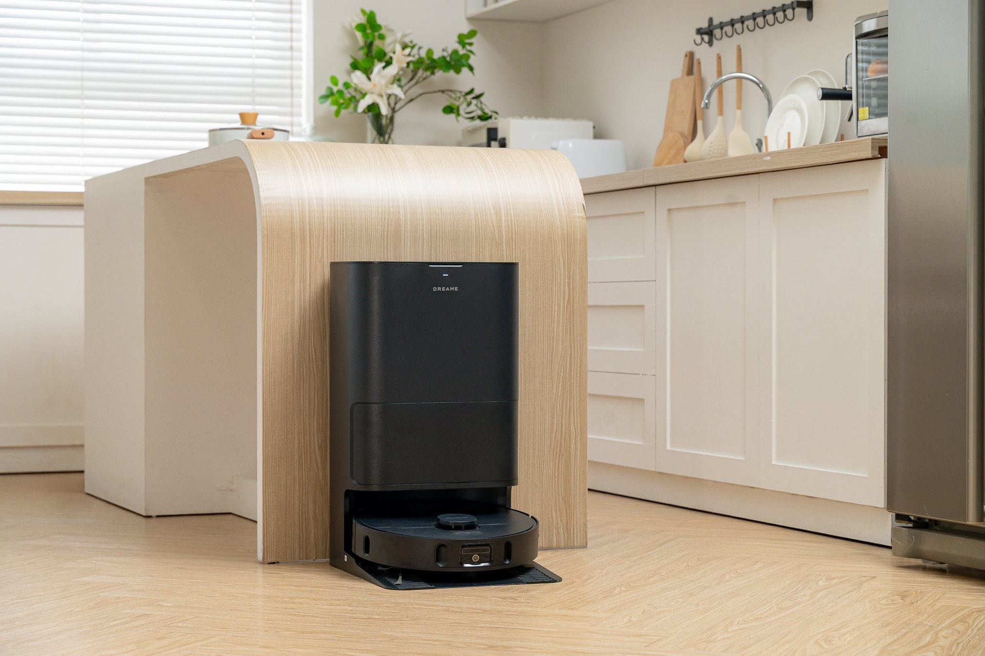 robot-hut-bui-lau-nha-dreame-d30-ultra-ce-6.jpg