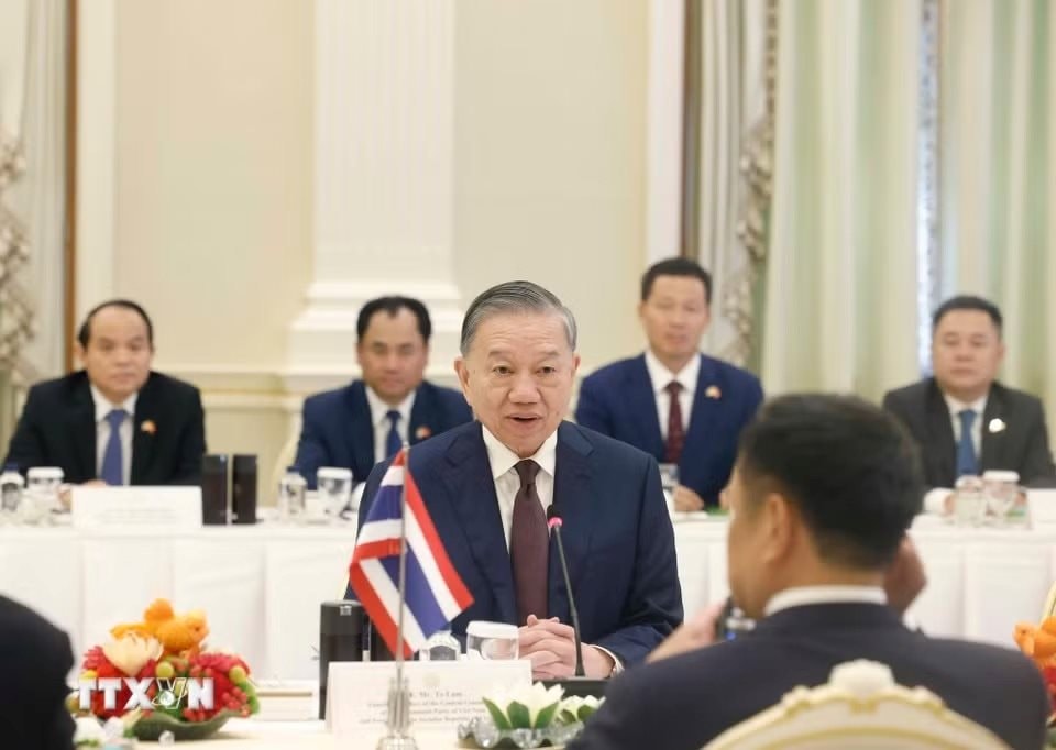 vietnam-thai-lan.jpg