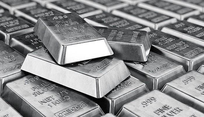 Quỹ bạc do BlackRock quản lý “xả” 100 tấn bạc chỉ trong một tuần