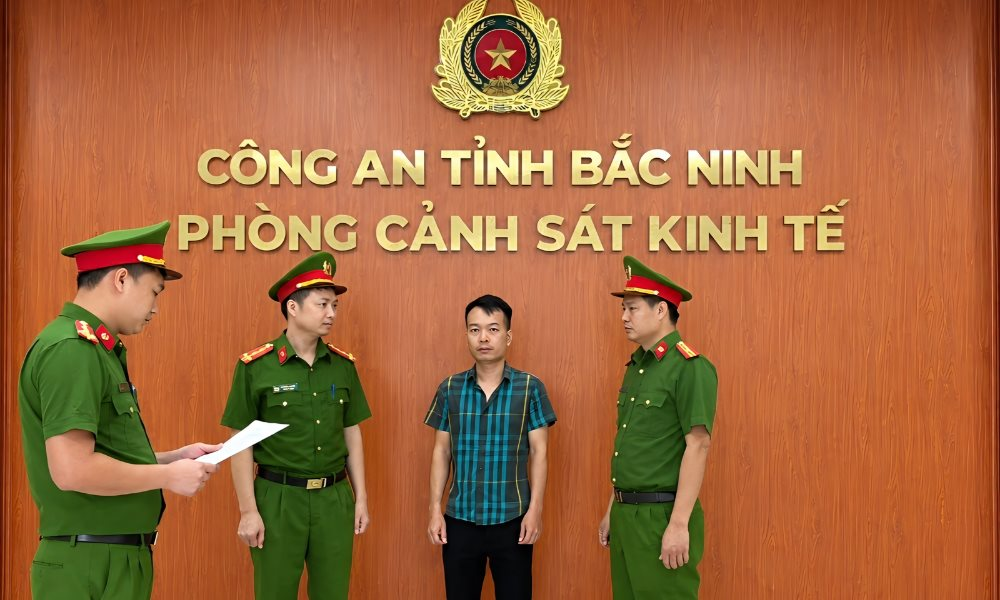 Khởi tố Chủ tịch HĐQT sinh năm 1983 tiếp tay làm giả hồ sơ mua nhà ở xã hội