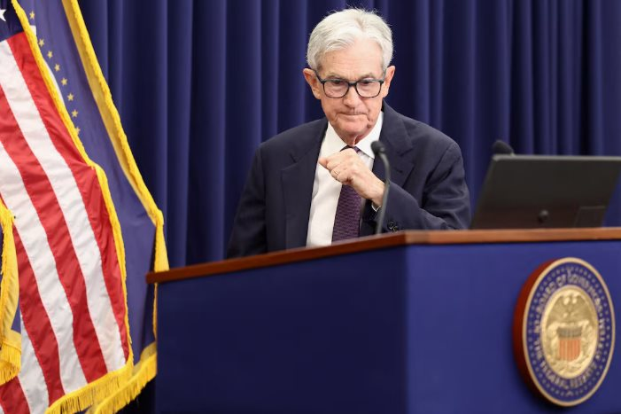 Cựu Chủ tịch Fed Jerome Powell gióng hồi chuông cảnh báo nước Mỹ