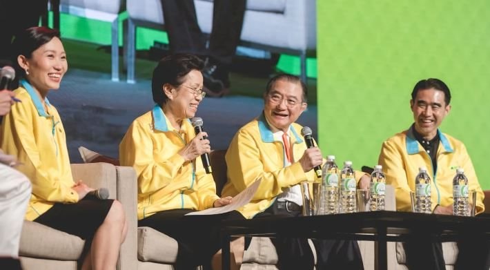 Ái nữ nhà TCC Group kể câu chuyện kinh doanh 10 tỷ USD: Tốt nghiệp MIT, Harvard, hiện nắm trong tay quyền sinh sát Big C, Mega Market