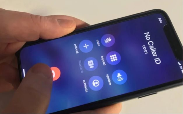 Nghe cuộc gọi số lạ, người đàn ông cảnh giác cúp máy luôn nhưng sau đó nhận thông báo: Tài khoản cộng thêm 1.000 tỷ đồng