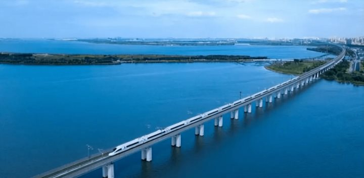 "Quái vật" hạ tầng dài nhất thế giới được 10.000 người dựng lên trong 3 năm, lập kỷ lục ngay khi khánh thành khiến Trung Quốc cũng phải nể phục