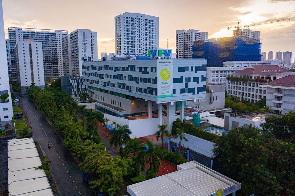 Bệnh viện FV đem về gần 1.000 tỷ cho 'đại gia' Singapore trong 6T2026: Vì sao áp dụng Bảo hiểm Y tế quốc gia cho ngoại trú, nội trú và cấp cứu từ 1/1?