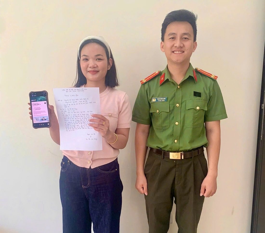 Chuyển khoản nhầm 16 triệu, không báo công an, không liên hệ người nhận: Cô gái 2001 bất ngờ nhận tin vui sau nhiều tháng