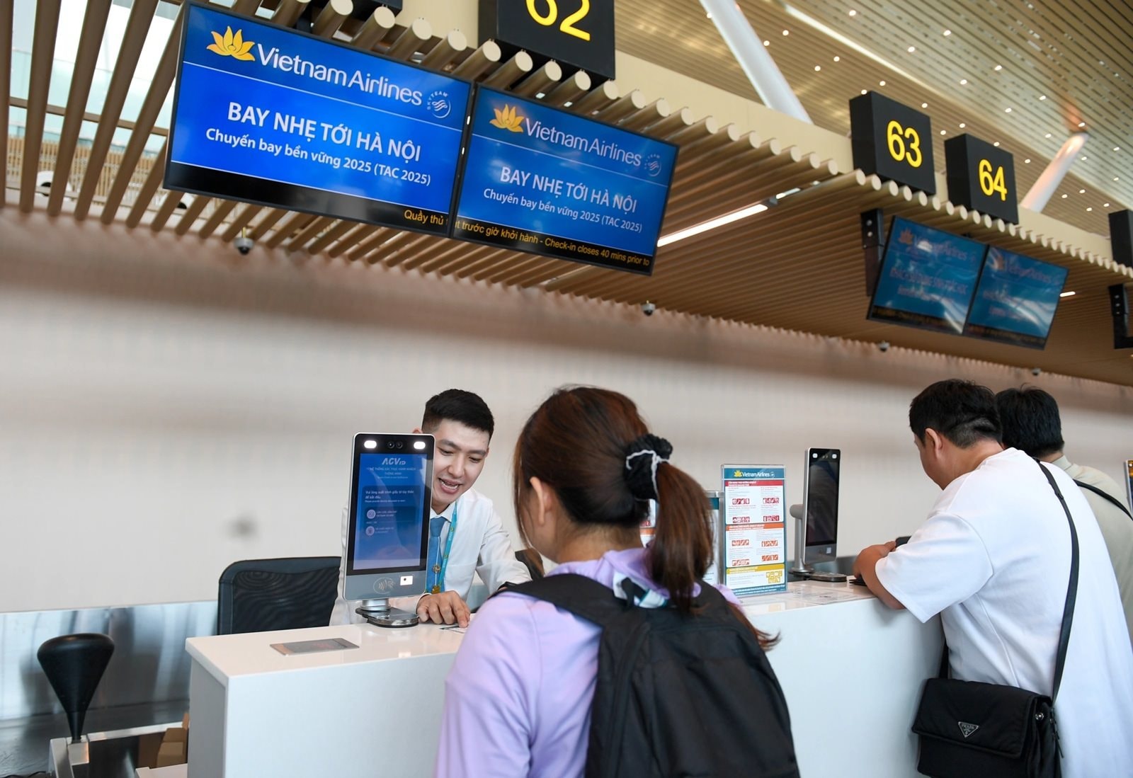 Thông báo quan trọng của Vietnam Airlines, áp dụng từ ngày 6/6: Hành khách trên 60 tuổi chú ý