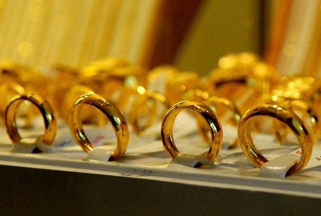 Giá vàng giảm cực mạnh, người vừa mua sáng qua đã lỗ hơn 6 triệu đồng/lượng