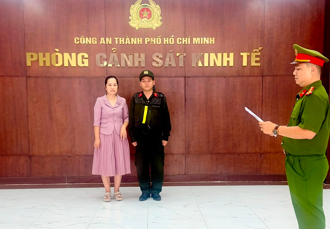 Khởi tố chủ thương hiệu áo dài có tiếng tại TP HCM
