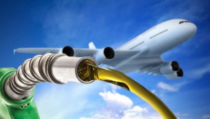 Giá nhiên liệu tăng vọt vì chiến sự Iran, lợi nhuận các hãng bay "bốc hơi" hàng chục tỷ USD