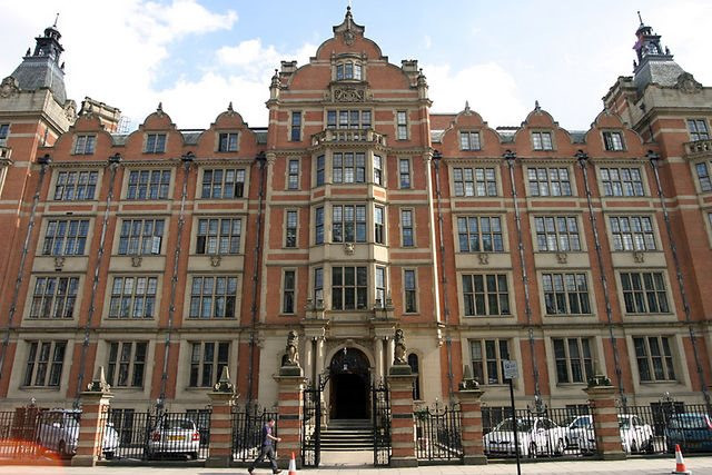 the_land_registry_offices-_lincoln_inn_fields.jpg