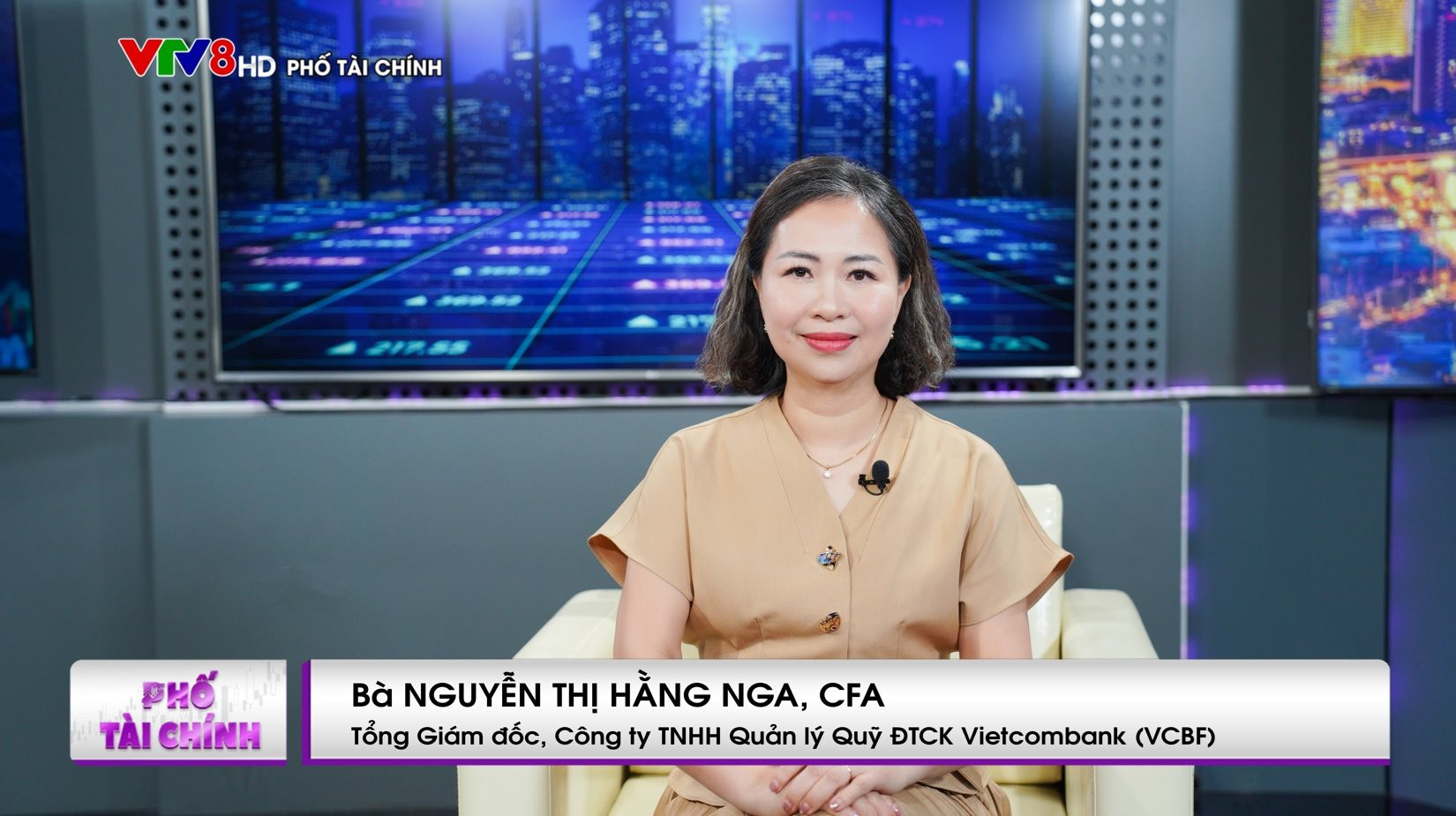 Chuyên gia gọi tên loạt nhóm ngành triển vọng đang ở vùng định giá "hiếm thấy"
