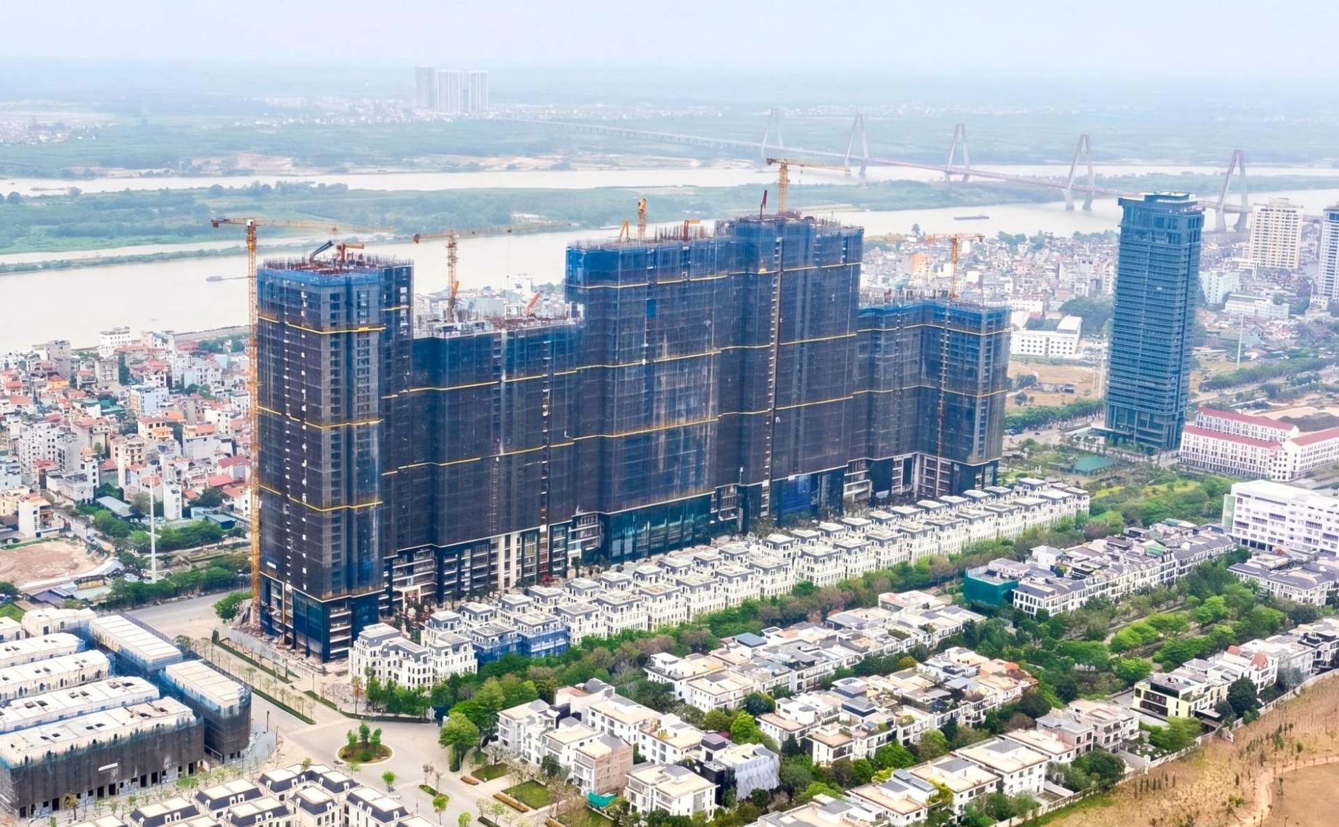 Dự án hàng hiệu Noble Crystal Tay Ho WorldHotels Residences tăng tốc về đích, dự kiến bàn giao từ Quý 1/2027