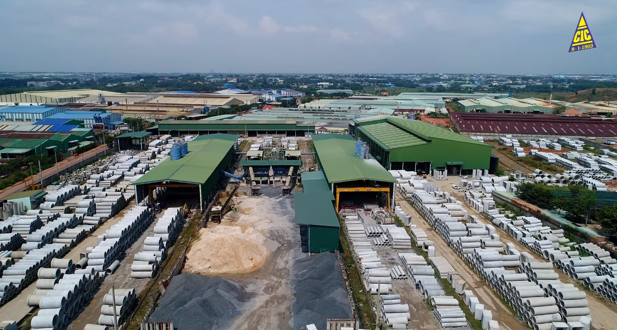 C32 liên tiếp "cháy hàng" trên sàn, doanh nghiệp lên tiếng về khả năng bị thâu tóm