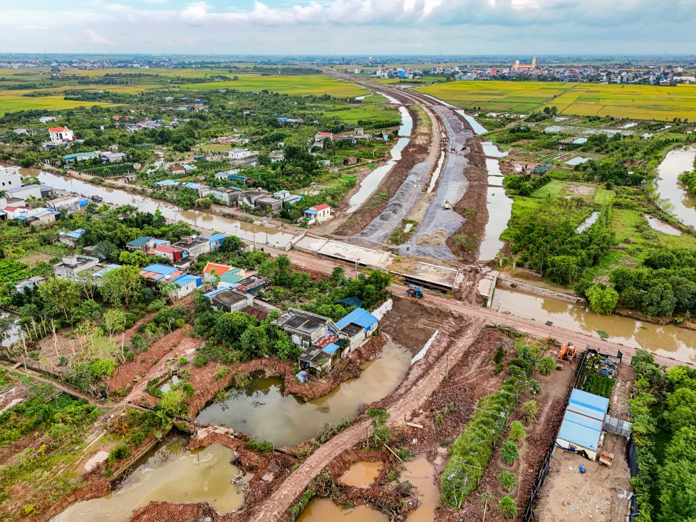 Chuẩn bị thu hồi 620ha đất của hơn 6.000 hộ dân để làm siêu dự án giao thông 200.000 tỷ đồng lớn bậc nhất phía Bắc, kết nối với Thủ đô và loạt tỉnh, thành
