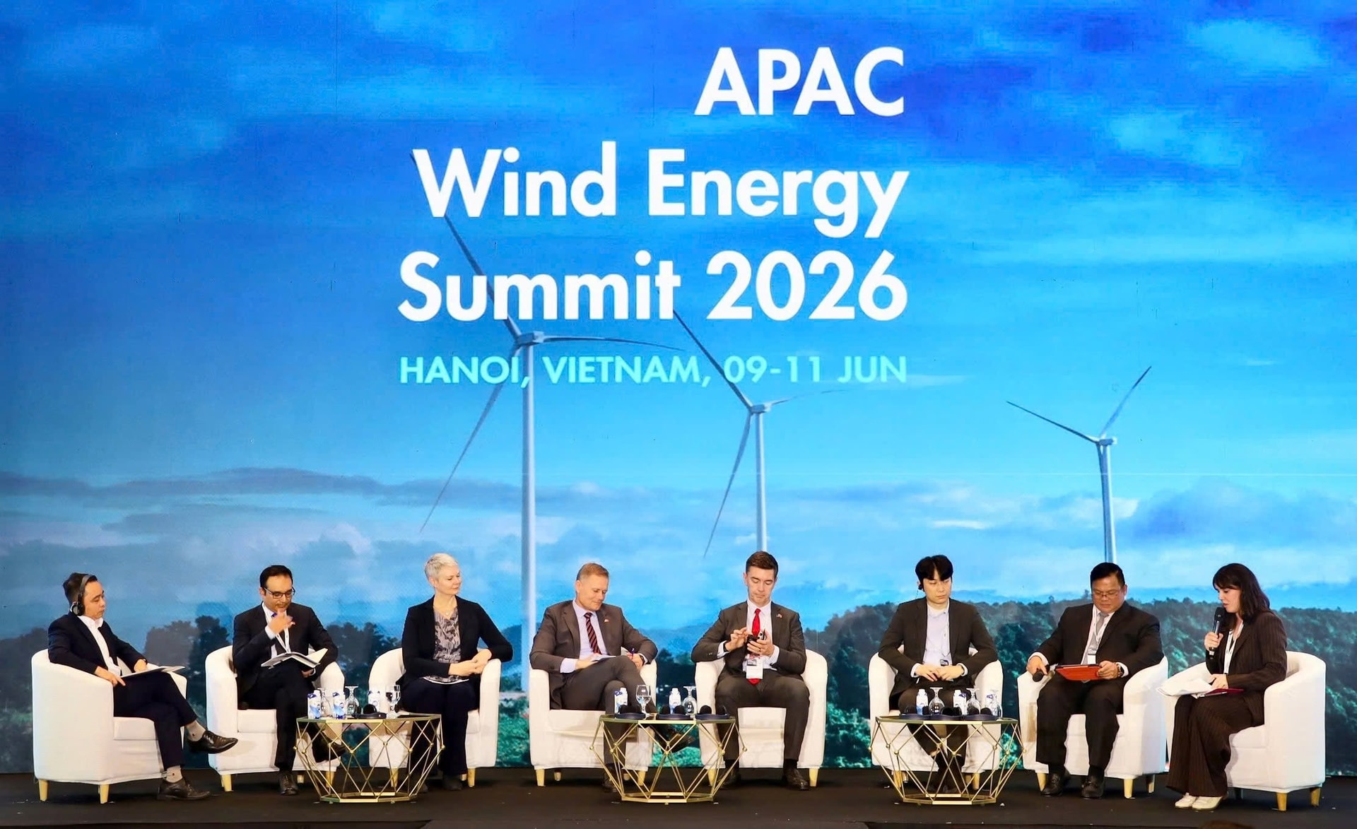 hoi-nghi-apc.jpg