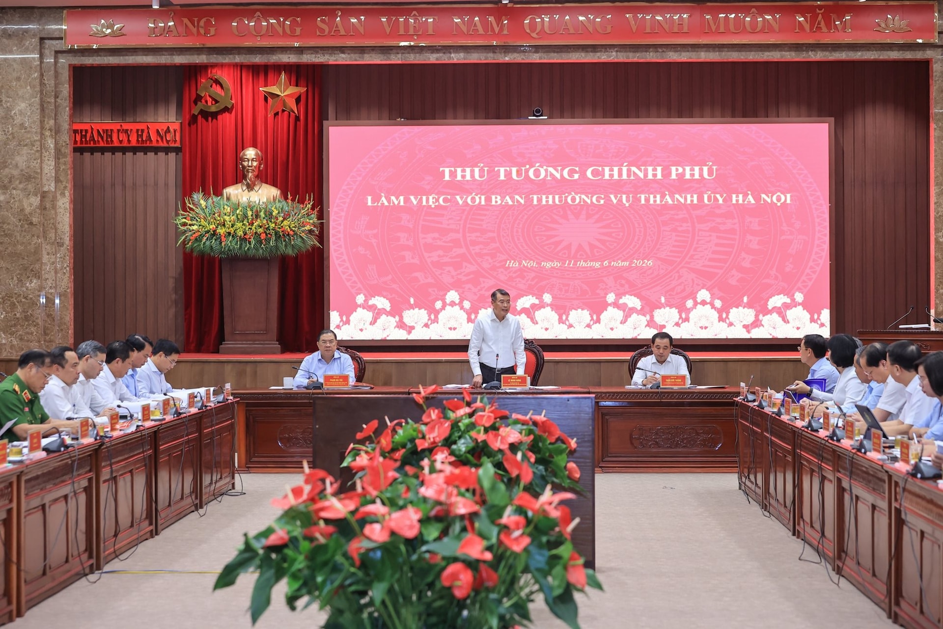 Thủ tướng Lê Minh Hưng yêu cầu Hà Nội quyết tâm cao nhất để đạt mục tiêu tăng trưởng 11%