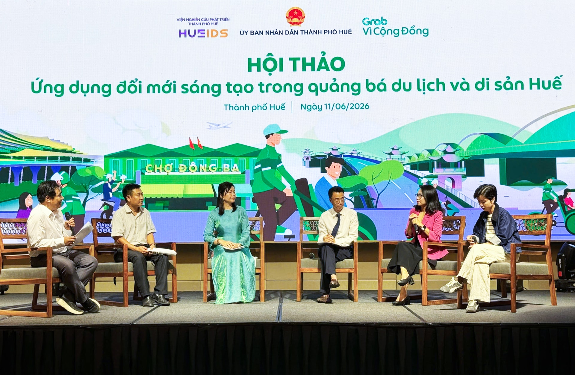 cac-dien-gia-thao-luan-ve-doi-moi-sang-tao-thuc-day-du-lich-hue-trong-ky-nguyen-so.jpg