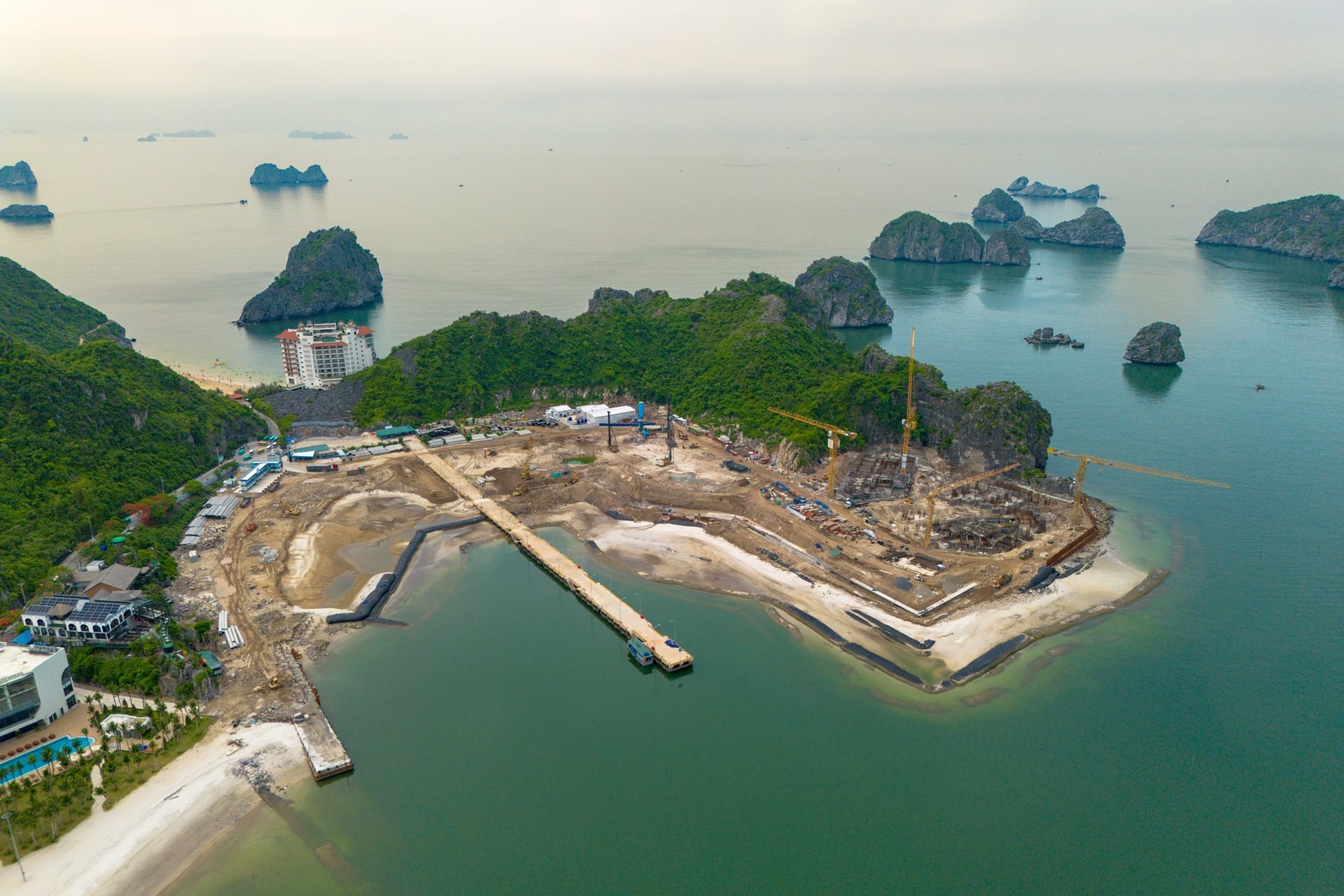 xanh-island-cat-ba11.jpg