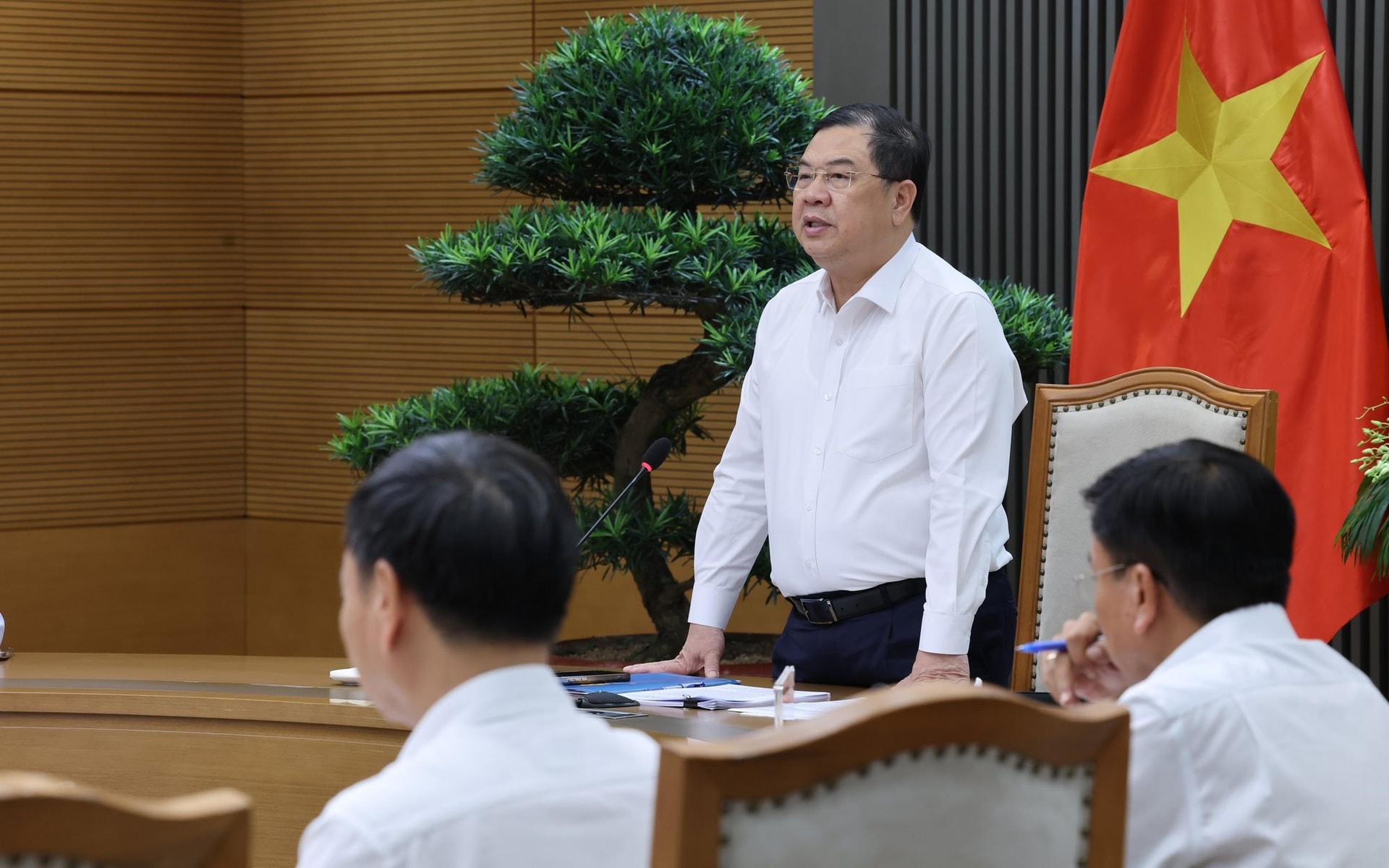 Thông tin mới về siêu dự án hơn 8 tỷ USD đi qua 6 tỉnh thành Việt Nam: Phó Thủ tướng vừa chỉ đạo gì?