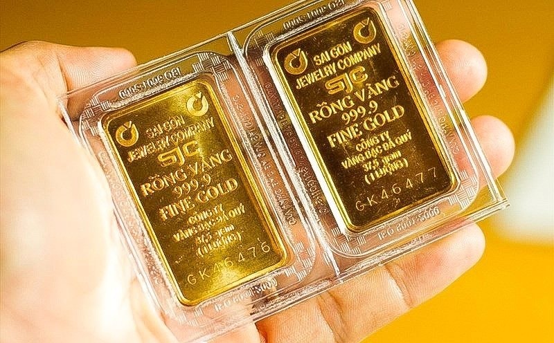 Giá vàng hôm nay 17/6 vẫn tăng mạnh, chuyên gia dự đoán "ngưỡng cửa" quyết định để phi mã