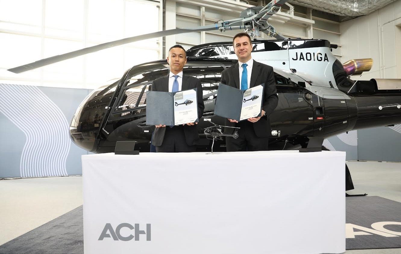 Trực thăng Airbus ACH130 Aston Martin Edition đầu tiên tại Nhật Bản cất cánh cùng NOT A HOTEL